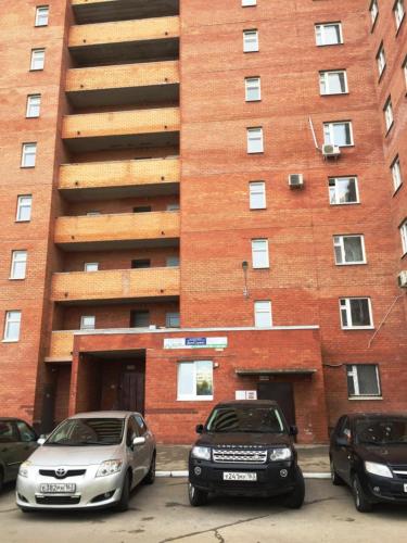 Apartment on Sportivnaya - image 2