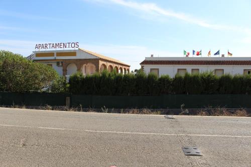 Apartamentos Bolonia Paraiso - image 4