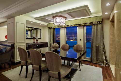 Étterem, Wyndham Grand Kayseri near Erkilet nemzetközi repülőtér