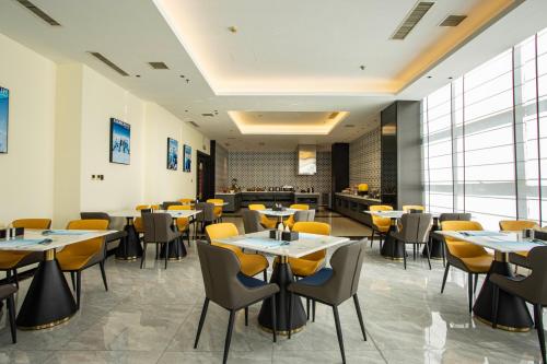 ห้องอาหาร, Xiamen Airlines Hotel, Tianjin in สนามบินนานาชาติเทียนสิน ปินไห่