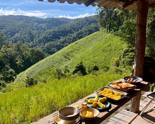 食べ物/飲み物, ティーポ ケ ヒルサイド ジャングル ロッジ (Teepo Ke Hillside Jungle Lodge) in ドイインタノン