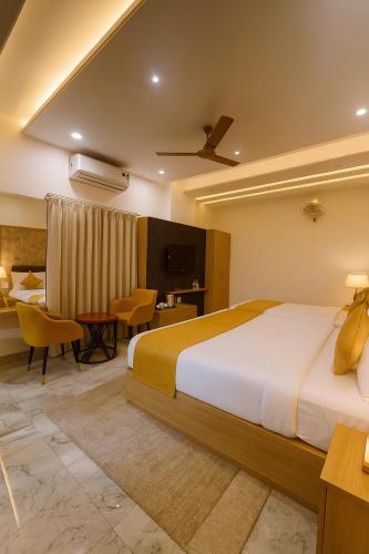 The Mayur Retreat # Near Prem Mandir # Luxury Rooms # Prime Location # Property Of The Year # By Chandrodaya Orchid #