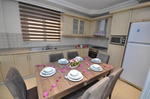  Hillside Villa in Alanya
