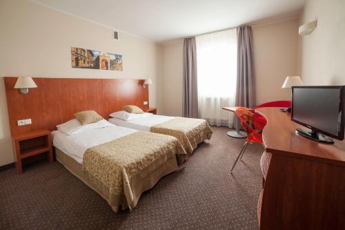 Hotel Major Budget - image 11