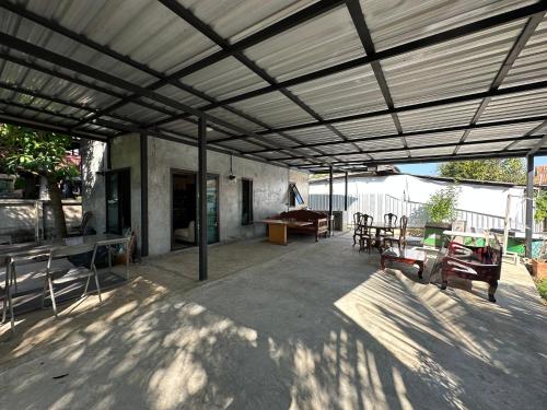 Ban Buarawong บ้านบัวระวงค์ in Saraphi