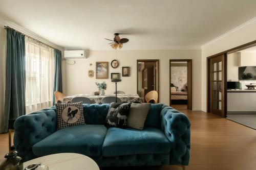 Mu En Apartment Vintage 2BR Suite - 1km to Shanghai Expo & Metro Line 7 and Line 8