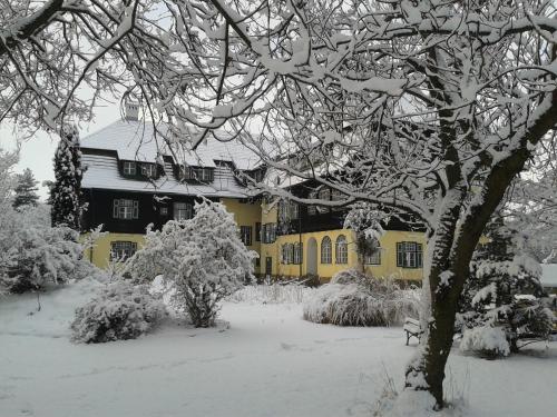 Hotelli välisilme, Zeilinger Villa in Knittelfeld