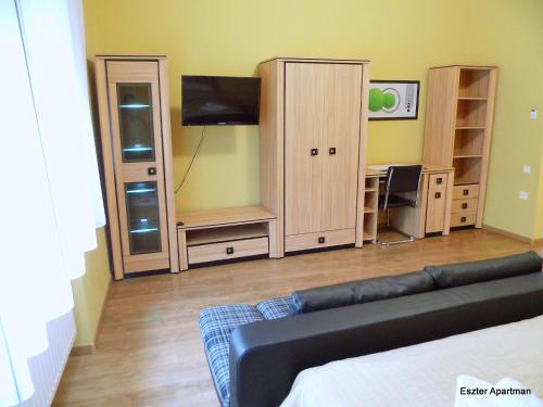 Eszter Apartman - image 6