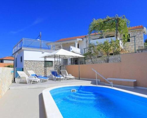 Pool villa near sea – khách sạn tại Razanj