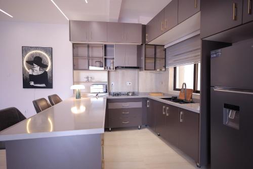 Heritage Residences Muyenga-The Grey Lounge 2BR - image 2