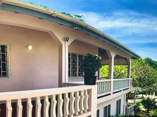 Tropical Garden Hideaway by the Sea in Port Elizabeth