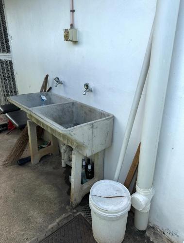 Cozy Self-contained Unit in 勞托卡