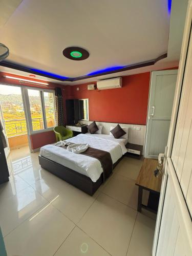 Deluxe King Room
