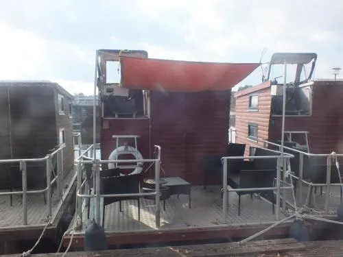 Kleines Hausboot - ideal für Ihren Angelurlaub! in Lychen, Deutschland