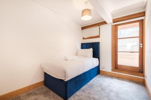 BnBNova - 2BR 2BA Penthouse with Terrace - Heart of Holborn - image 13