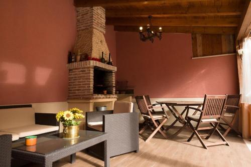 設施, Casa Rural EL CEREZO in 查奈