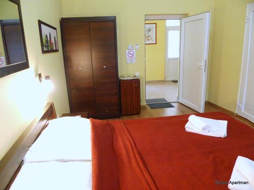 Eszter Apartman - image 11