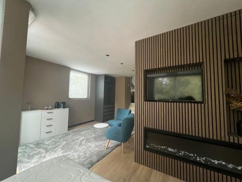 Cozy studio 40m2 - close to city center and park – khách sạn tại Dauwendaele