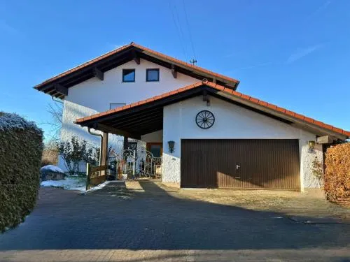 FeWo Aloisius im Allgäu - Über den Dächern von Nesselwang, Sonniger Balkon, Bergblick, Königscard inklusive in Nesselwang, Deutschland