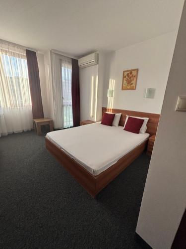Family Hotel 007 Ivan Dimitrov-Kuklata 15 Str – Sofia, PA