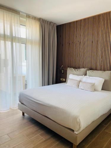 2 bedrooms, 4 beds