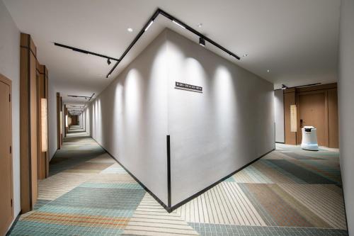 Jinglai Hotel · Premium Selection - Shanghai Meichuan Road Pedestrian Street Gucun Park Branch in Putuo and Changfeng Park