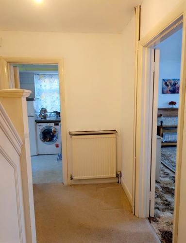 Spacious House in Ruislip Free Parking Near Tube