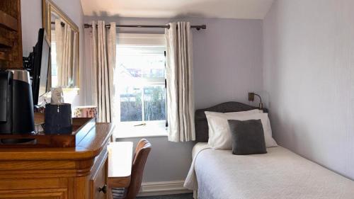 Single room, comfort, shower