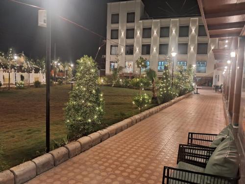 Hotelli välisilme, KING'SWAY  HOTEL & RESORT in Dungarpur