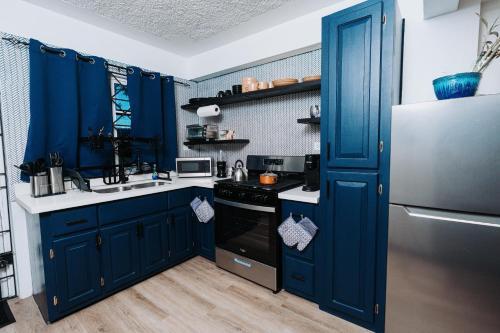 Instalaciones, Aintree Bungalow in Portmore