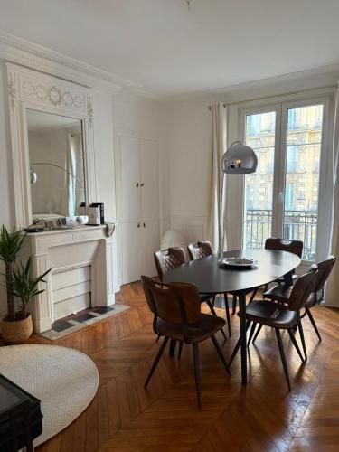 Cosy haussmanian apartment
