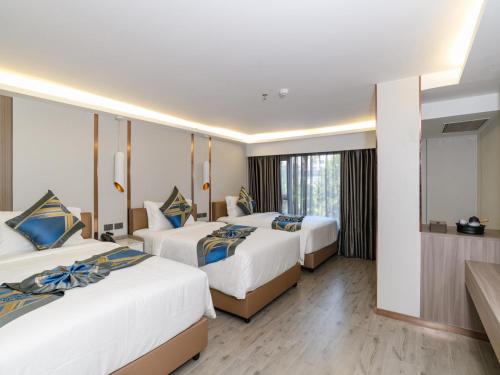 Huike International Hotel - image 13