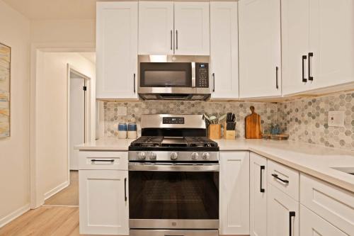 Cozy Westchester Retreat Near Chicago & Parks in เวสต์เชสเตอร์ (IL)
