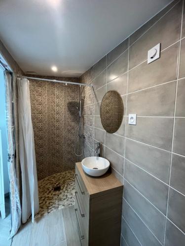 Maison de village, cœur de Vias in Vias