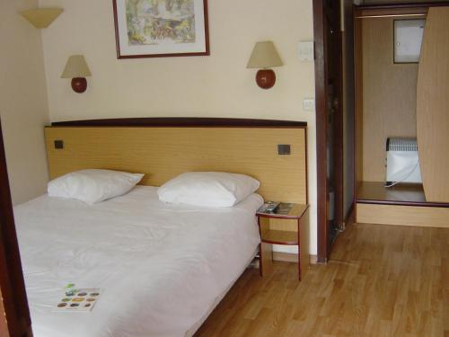 1 queen bed