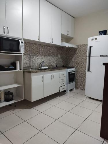 Apartamento duplex 350 metros da praia do Pero - image 5