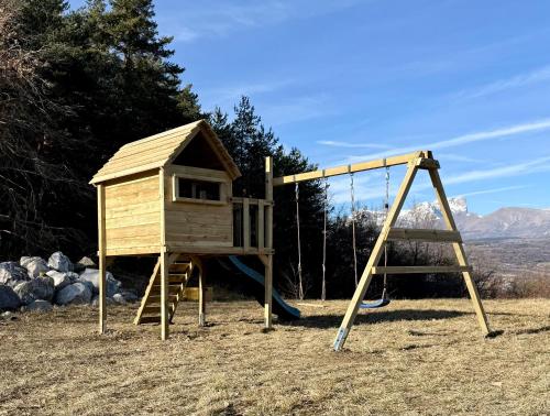 Játszótér, La Ferme de Chateauvieux in Corps