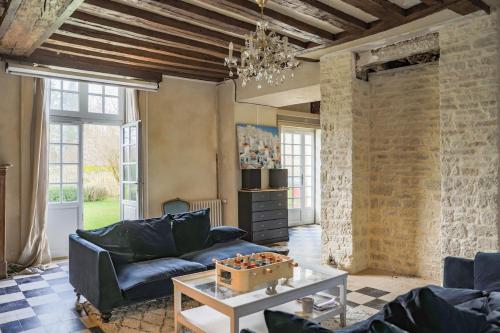 Grande maison de charme Grand jardin 13 couchages in Екуш