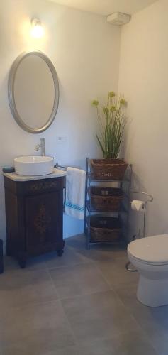 Le 2 Marie - Ligurian Hills Holiday Home in Caravonica