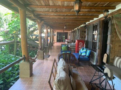 House with private beach Lake Izabal Guatemala in Mariscos