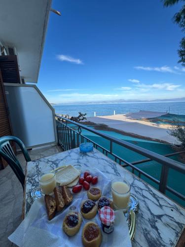 ทัศนียภาพ, Cherronisi Apartments in พาราเลีย อายิอู อันเดรีย