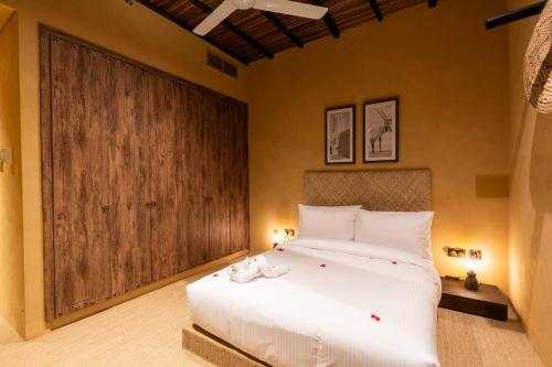 The Luxe Retreat Hotel Apartments - image 4