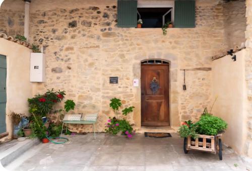Létesítmények, Gîte La Bastide Flora (Gite La Bastide Flora) in Mézel
