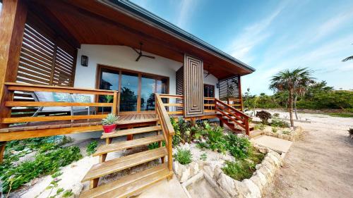 Secluded Beach Villa with Concierge by ALOM, San Pedro