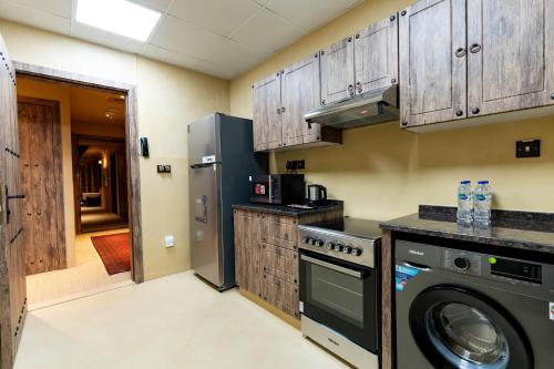 The Luxe Retreat Hotel Apartments - image 8