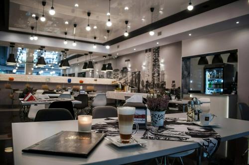 ห้องอาหาร, Brooklyn Noclegi in ยาสวอ