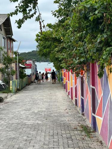 Apartamento 30m da Praia de Bombinhas – khách sạn tại Bombinhas