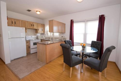 Kitchen, Windsong Guest Apts in Bermuda