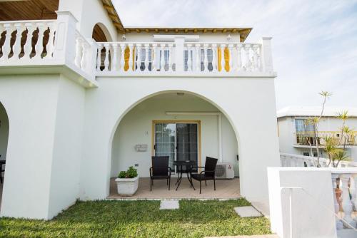 Balcony/terrace, Windsong Guest Apts in Bermuda