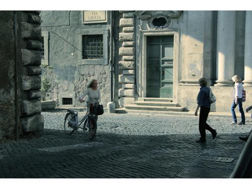 Apartment Via Farina - image 2